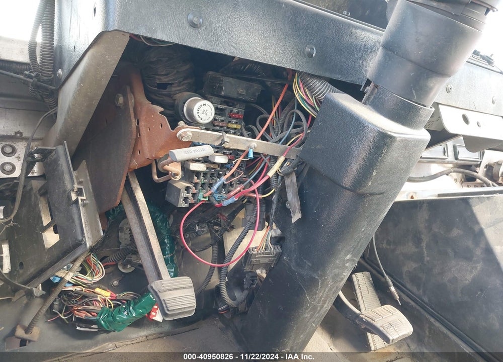 1997 GMC FORWARD CONTROL CHASSIS P3500 VIN: 1GDKP32Y7V3500716