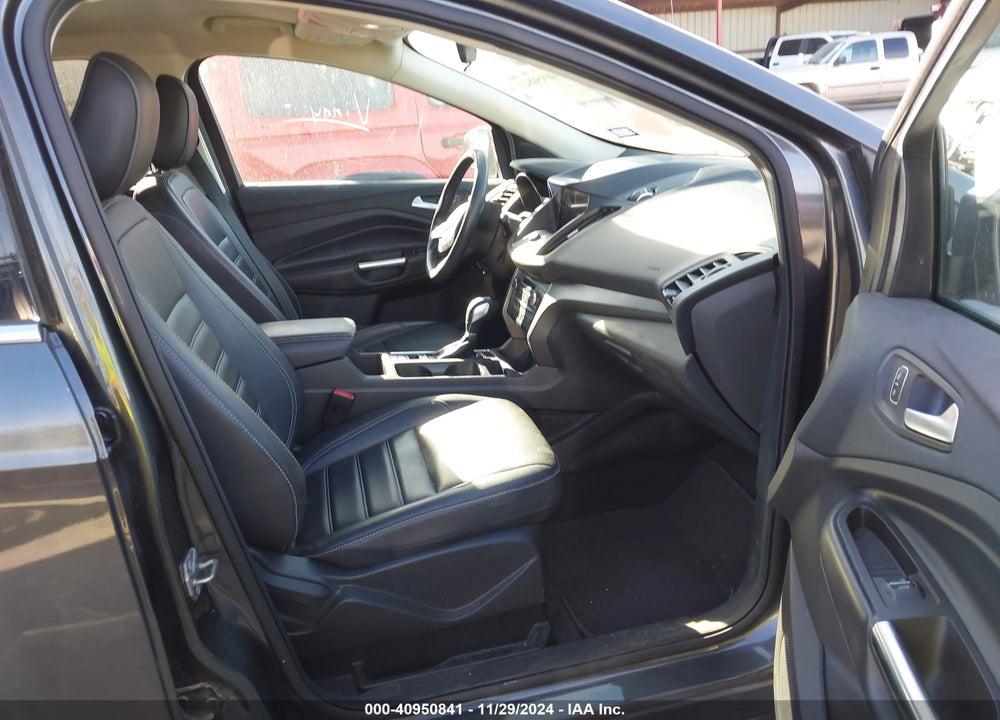 2019 FORD ESCAPE SEL VIN: 1FMCU0HD3KUB66030