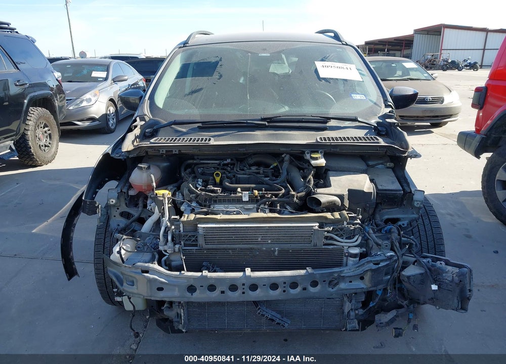 2019 FORD ESCAPE SEL VIN: 1FMCU0HD3KUB66030