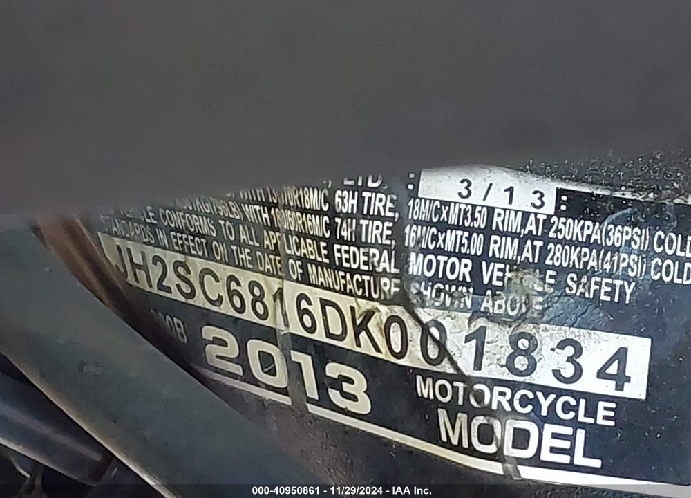 2013 HONDA GL1800 B VIN: JH2SC6816DK001834