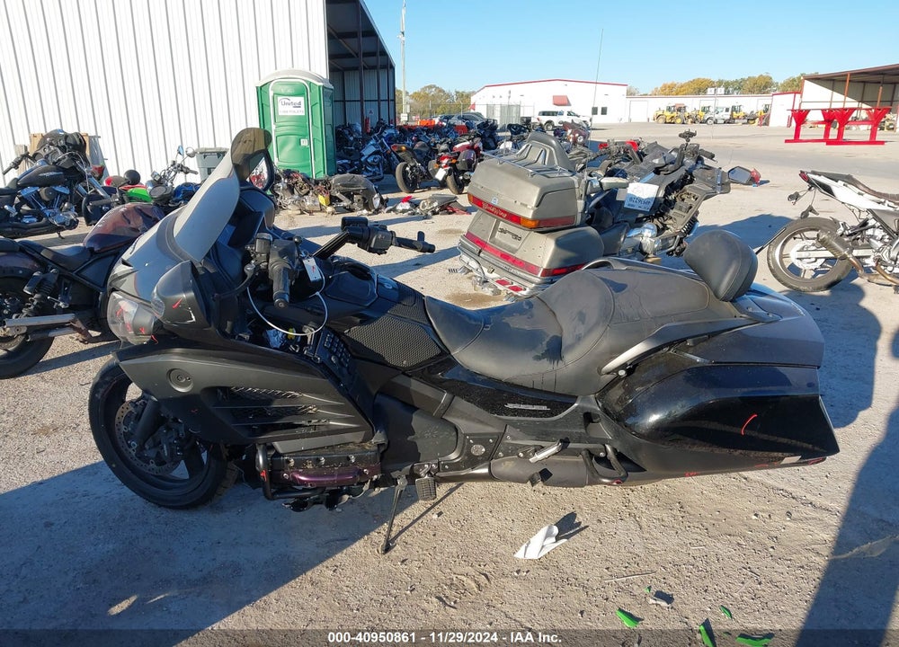 2013 HONDA GL1800 B VIN: JH2SC6816DK001834