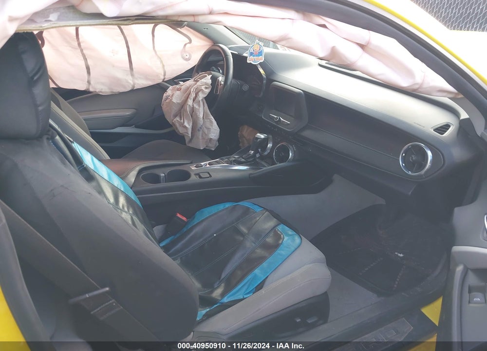 2018 CHEVROLET CAMARO 1LT VIN: 1G1FB1RS8J0151709