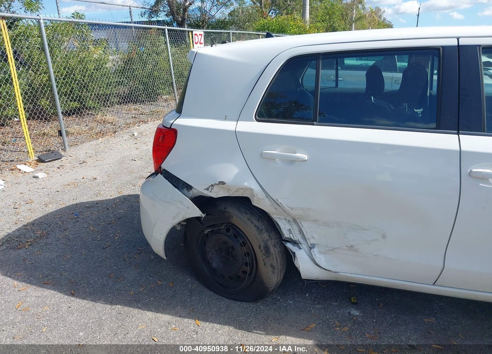 2009 SCION XD VIN: JTKKU10429J044359
