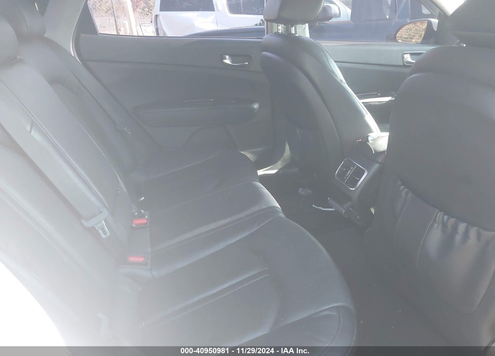2016 KIA OPTIMA EX VIN: 5XXGU4L36GG040964