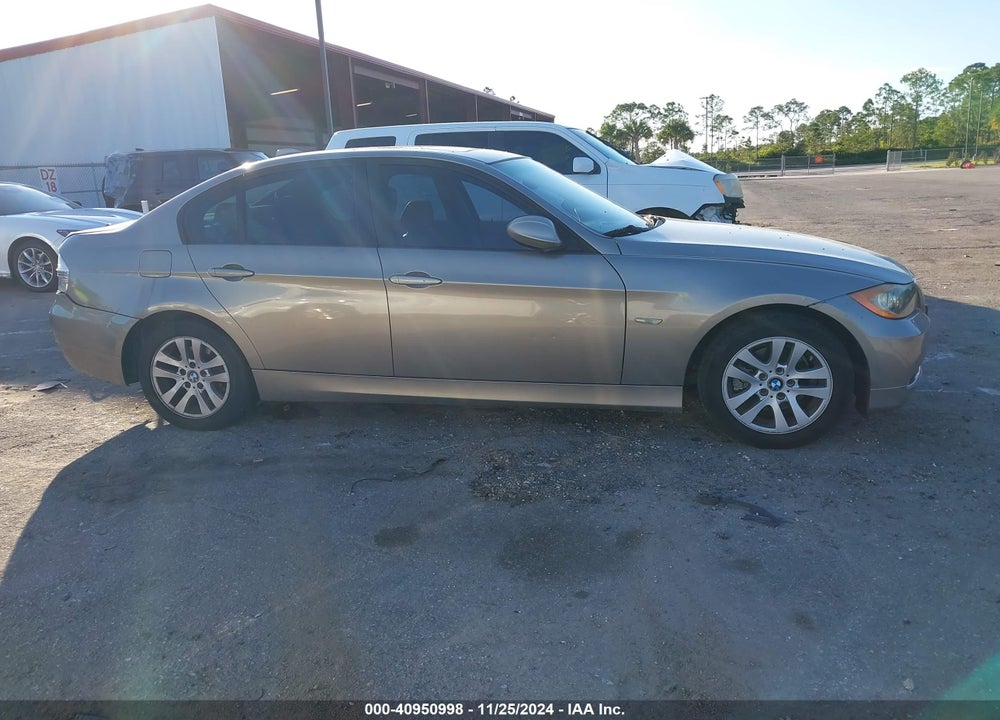 2007 BMW 328I VIN: WBAVA33567KX80352