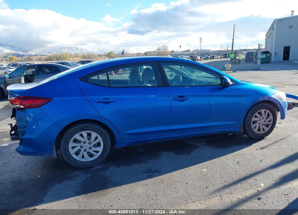 2018 HYUNDAI ELANTRA SE VIN: 5NPD74LF0JH231909