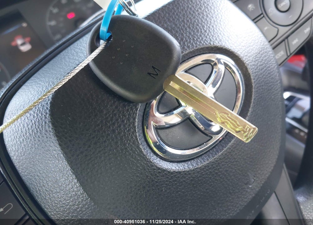 2024 TOYOTA COROLLA LE VIN: 5YFB4MDE2RP144114