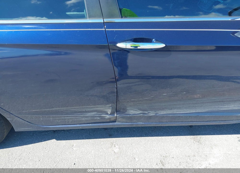 2016 HONDA ACCORD VIN: 1HGCR2F35GA143810