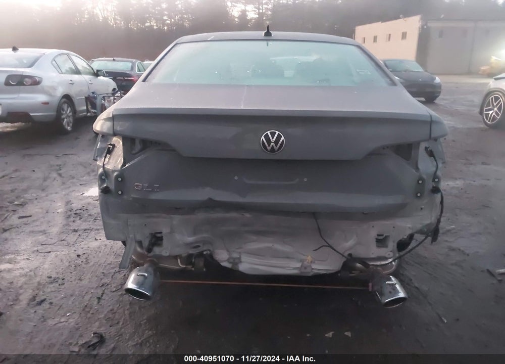 2023 VOLKSWAGEN JETTA GLI 2.0T AUTOBAHN VIN: 3VW2T7BU8PM055485