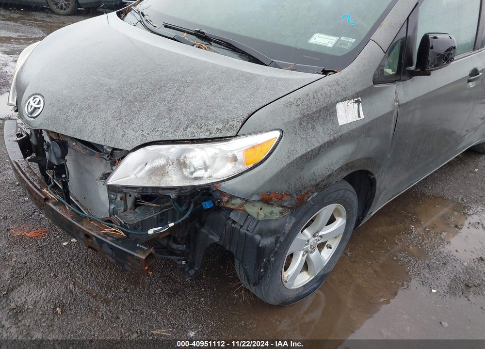 2011 TOYOTA SIENNA BASE V6 VIN: 5TDZK3DC1BS017039