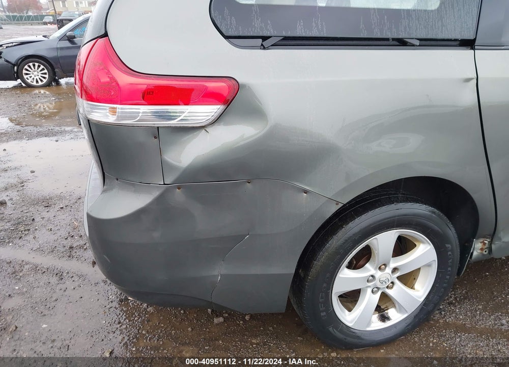 2011 TOYOTA SIENNA BASE V6 VIN: 5TDZK3DC1BS017039