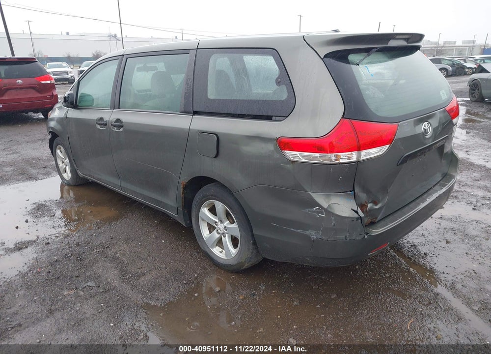 2011 TOYOTA SIENNA BASE V6 VIN: 5TDZK3DC1BS017039