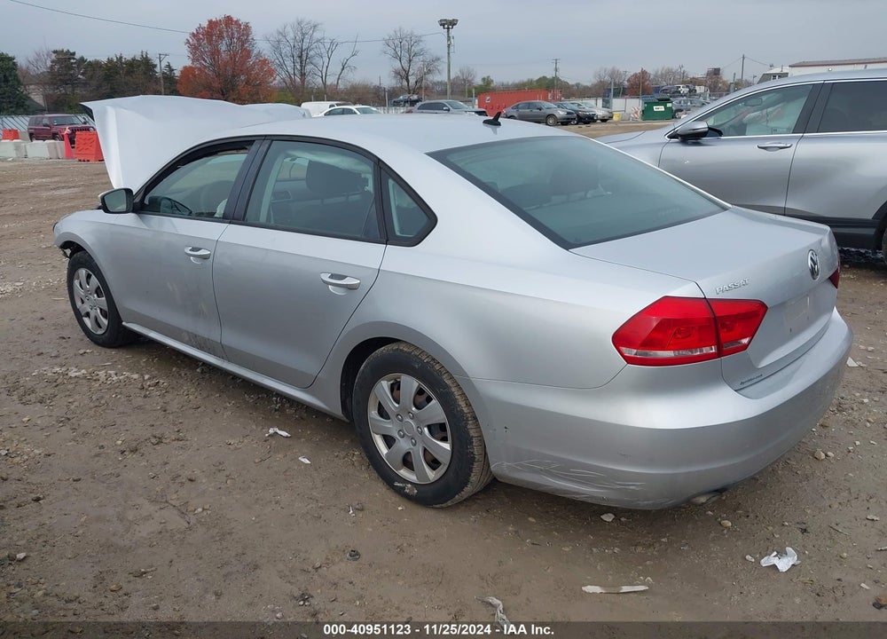 2013 VOLKSWAGEN PASSAT 2.5L S VIN: 1VWAP7A30DC113532