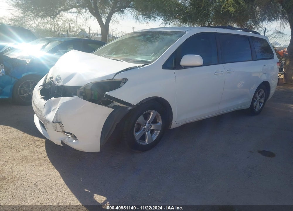 2011 TOYOTA SIENNA LE V6 VIN: 5TDKK3DC2BS131892