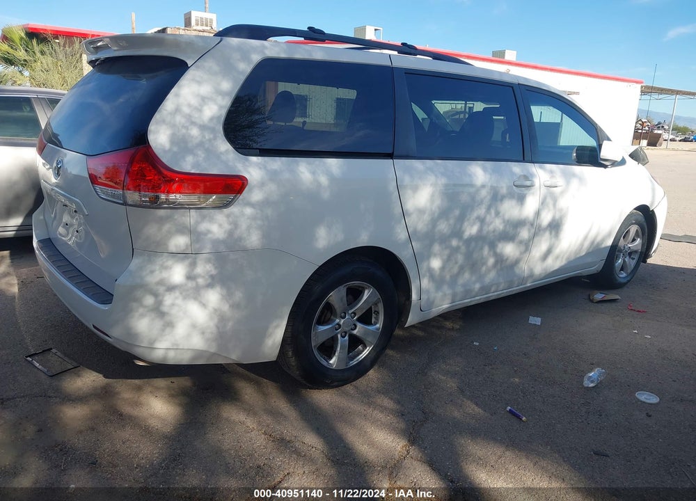 2011 TOYOTA SIENNA LE V6 VIN: 5TDKK3DC2BS131892