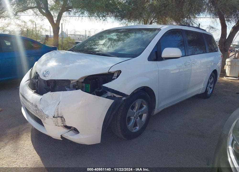 2011 TOYOTA SIENNA LE V6 VIN: 5TDKK3DC2BS131892