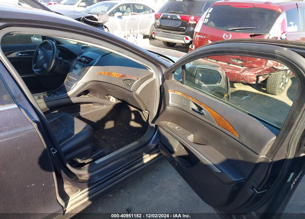 2014 LINCOLN MKZ VIN: 3LN6L2G93ER818665