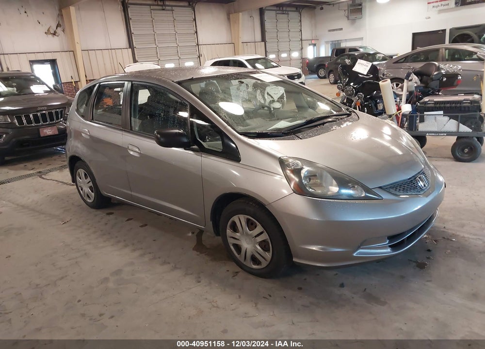 2010 HONDA FIT VIN: JHMGE8H28AS010624