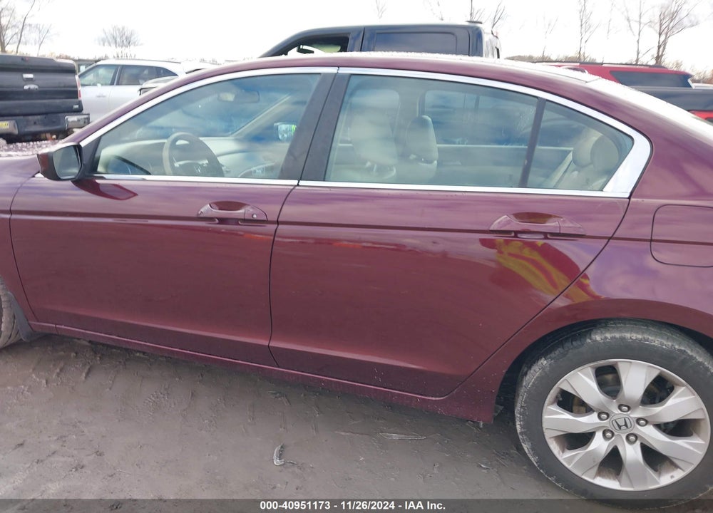 2010 HONDA ACCORD 2.4 EX-L VIN: 1HGCP2F87AA069394