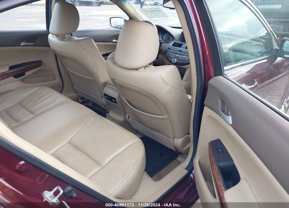 2010 HONDA ACCORD 2.4 EX-L VIN: 1HGCP2F87AA069394
