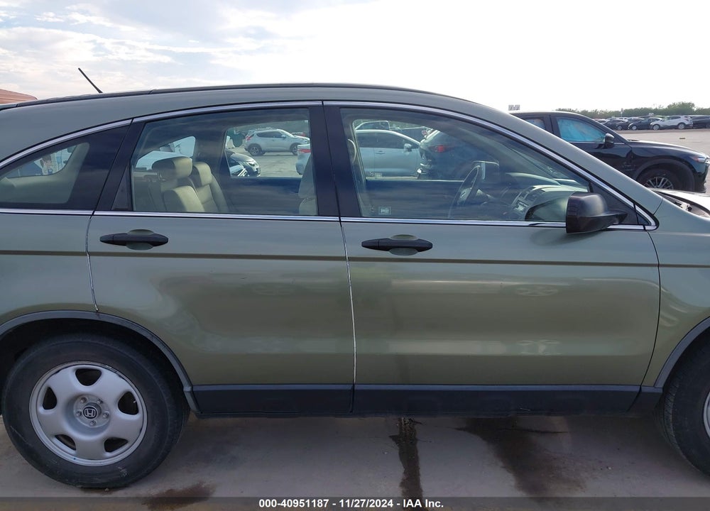 2008 HONDA CR-V LX VIN: JHLRE48328C031875