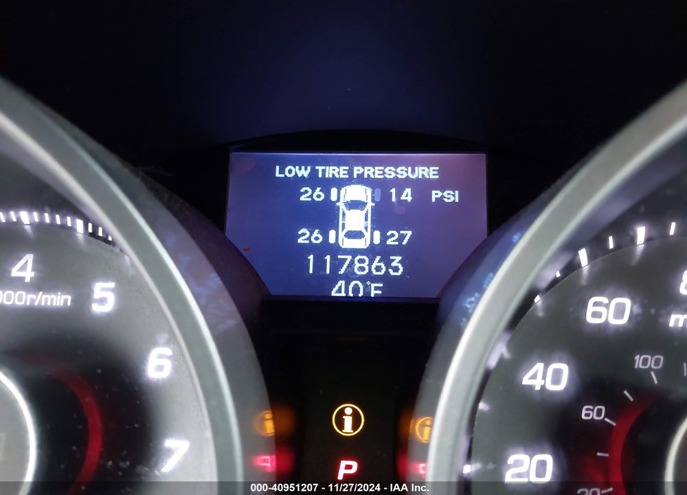 2010 ACURA TL 3.7 VIN: 19UUA9F53AA001940