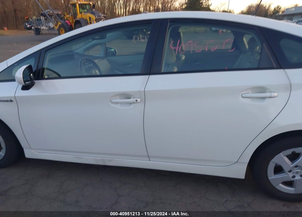 2011 TOYOTA PRIUS VIN: JTDKN3DU6B1429343