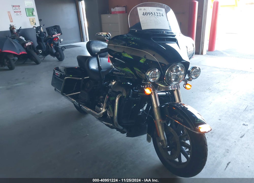 2017 HARLEY-DAVIDSON FLHTK ULTRA LIMITED VIN: 1HD1KED16HB632546