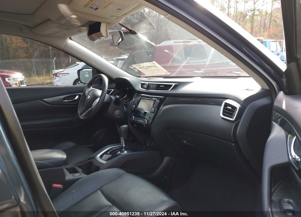 2015 NISSAN ROGUE SL VIN: 5N1AT2MV0FC849531