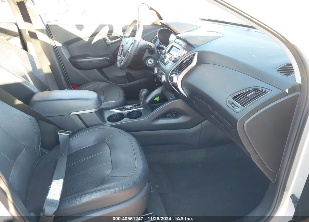 2012 HYUNDAI TUCSON LIMITED VIN: KM8JU3AC5CU469693