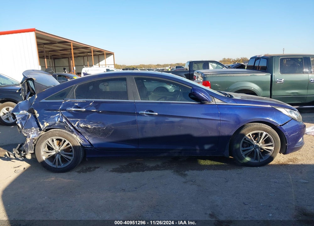 2011 HYUNDAI SONATA SE VIN: 5NPEC4AC3BH267393