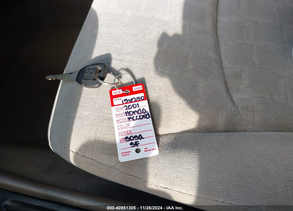 2001 HONDA ACCORD 2.3 EX VIN: 1HGCG566X1A018732