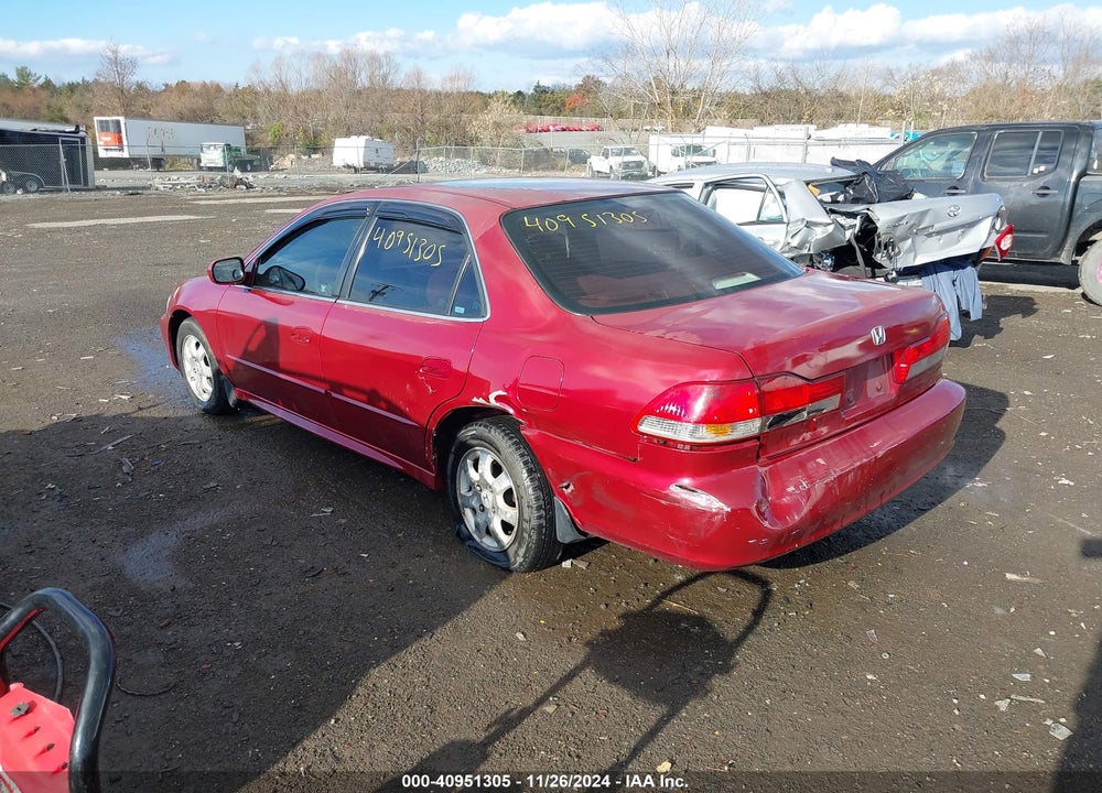 2001 HONDA ACCORD 2.3 EX VIN: 1HGCG566X1A018732