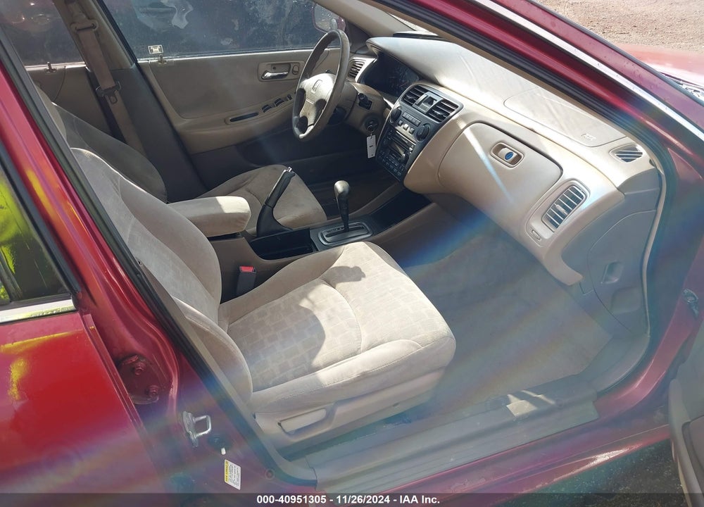2001 HONDA ACCORD 2.3 EX VIN: 1HGCG566X1A018732