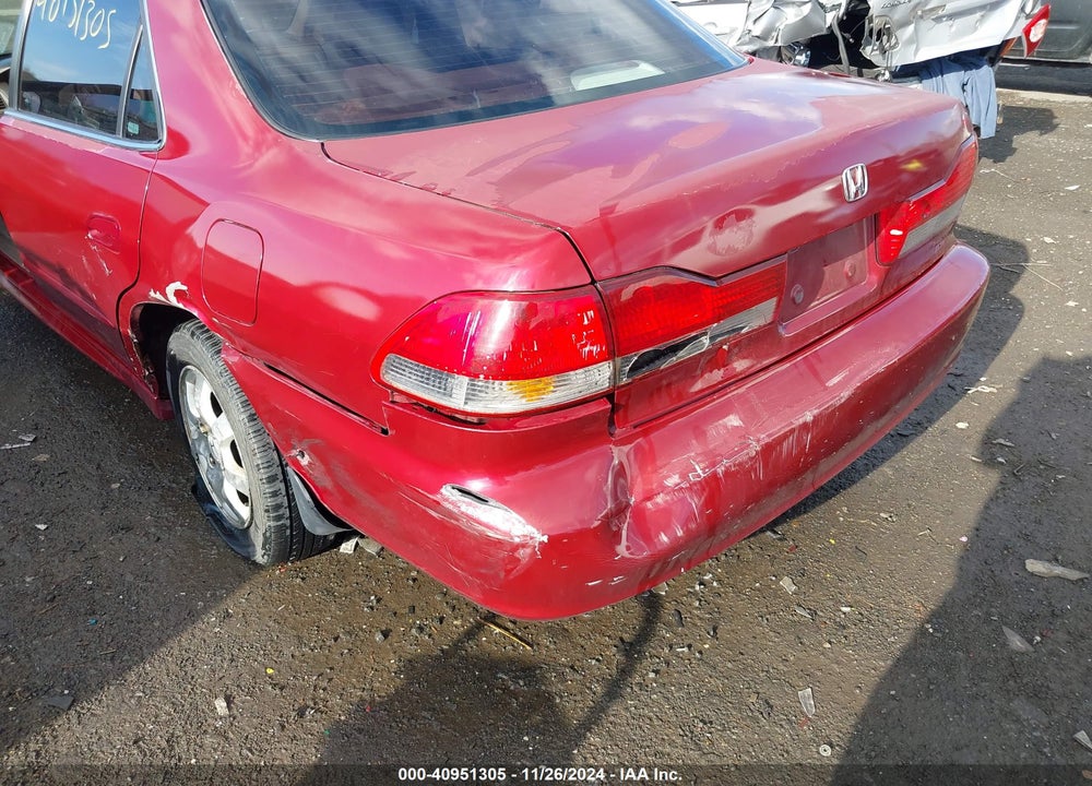 2001 HONDA ACCORD 2.3 EX VIN: 1HGCG566X1A018732