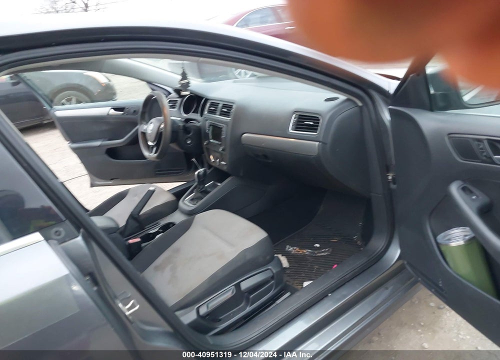 2017 VOLKSWAGEN JETTA 1.4T S VIN: 3VW2B7AJ3HM305663