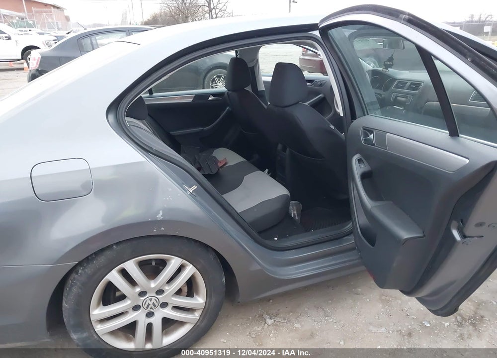 2017 VOLKSWAGEN JETTA 1.4T S VIN: 3VW2B7AJ3HM305663