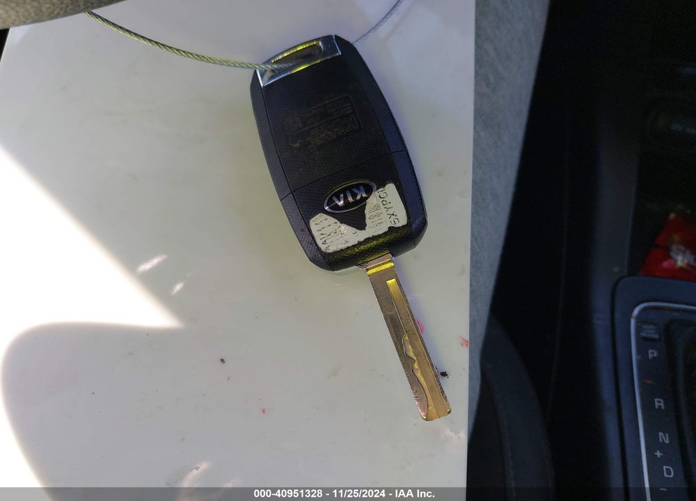 2020 KIA SORENTO 2.4L LX VIN: 5XYPGDA37LG685574
