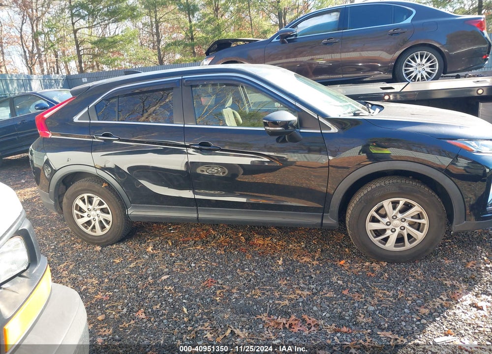 2018 MITSUBISHI ECLIPSE CROSS ES VIN: JA4AT3AA9JZ066509