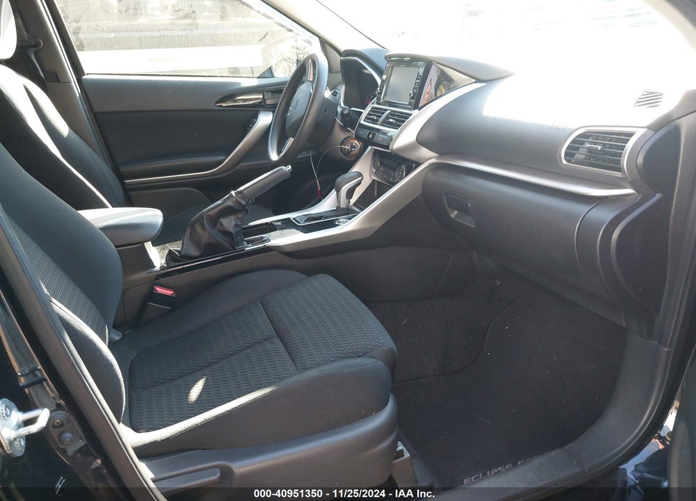 2018 MITSUBISHI ECLIPSE CROSS ES VIN: JA4AT3AA9JZ066509