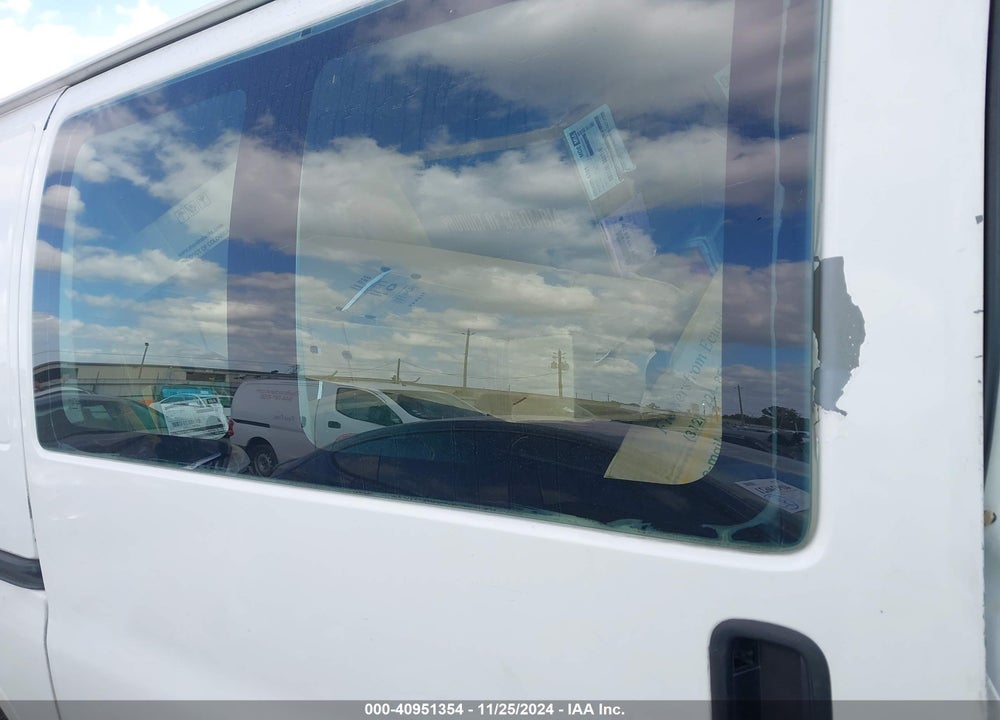 2003 CHEVROLET EXPRESS VIN: 1GCGG25U731229629