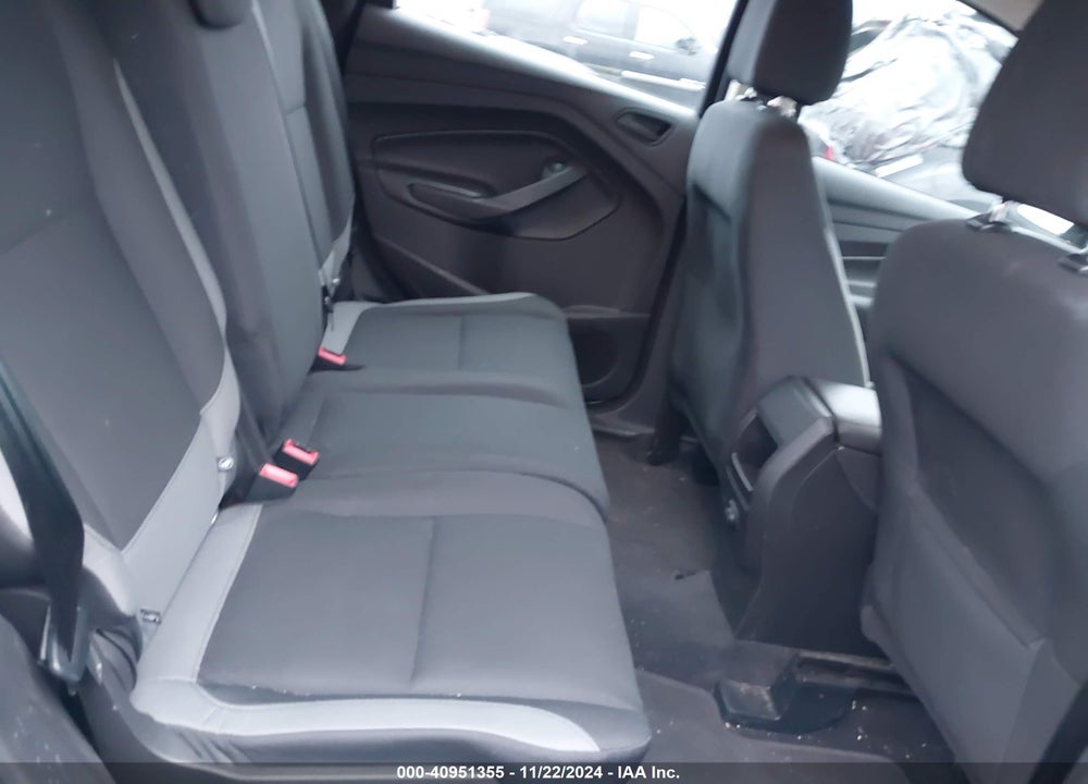 2015 FORD ESCAPE S VIN: 1FMCU0F70FUC58358