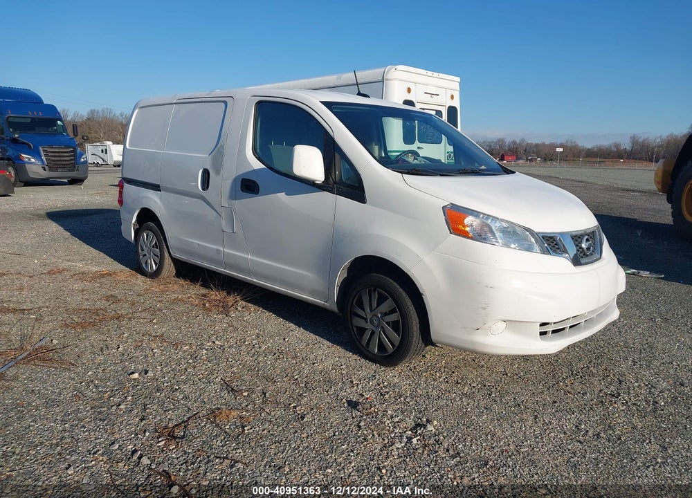 2015 NISSAN NV200 SV VIN: 3N6CM0KN5FK702713