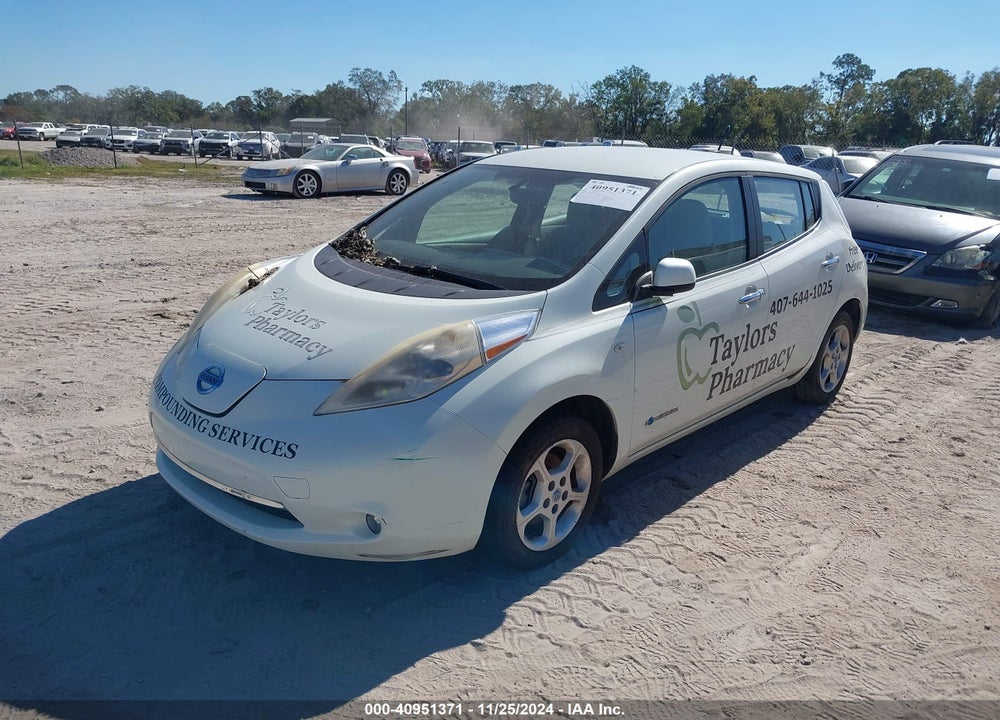 2011 NISSAN LEAF SL VIN: JN1AZ0CP6BT002343