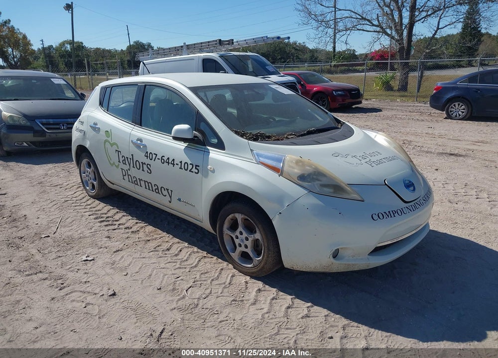 2011 NISSAN LEAF SL VIN: JN1AZ0CP6BT002343