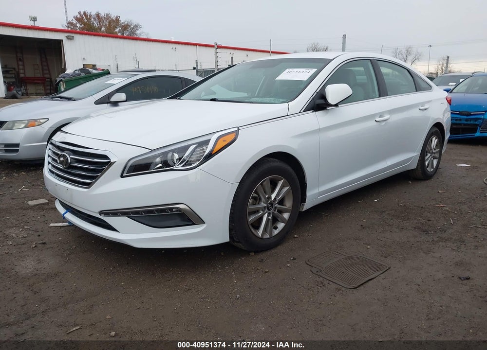 2015 HYUNDAI SONATA SE VIN: 5NPE24AF9FH003338