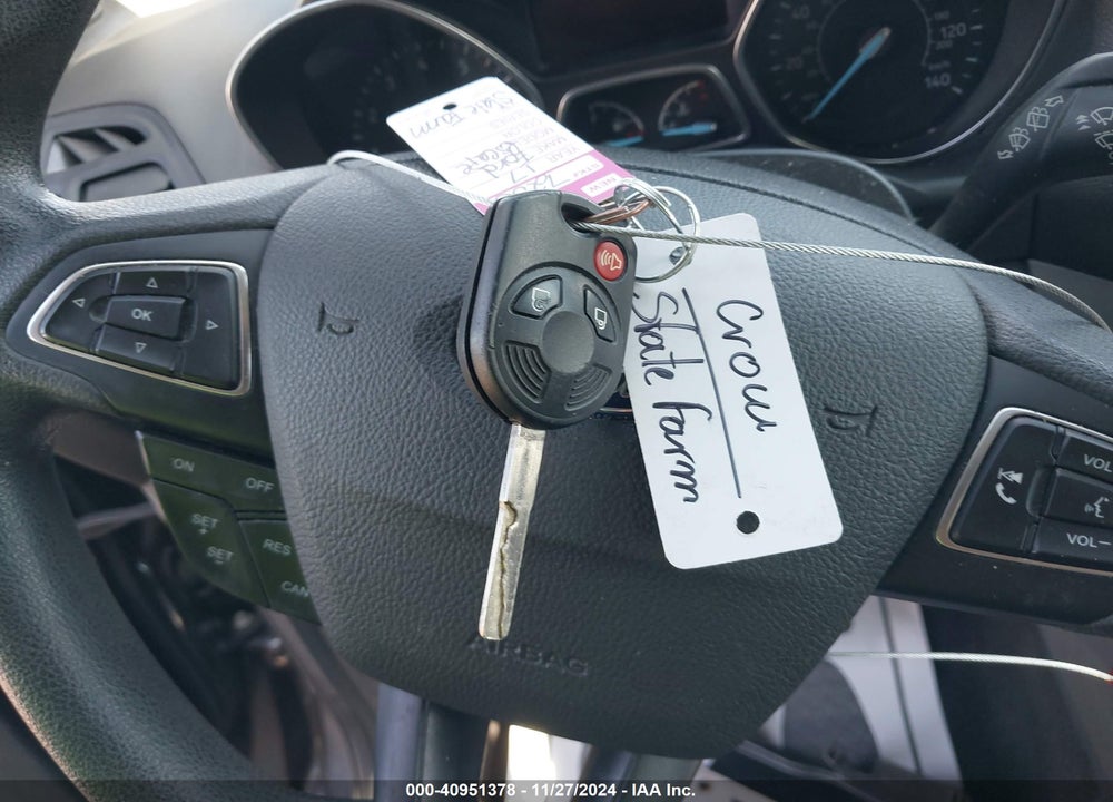 2017 FORD ESCAPE S VIN: 1FMCU0F71HUC00584