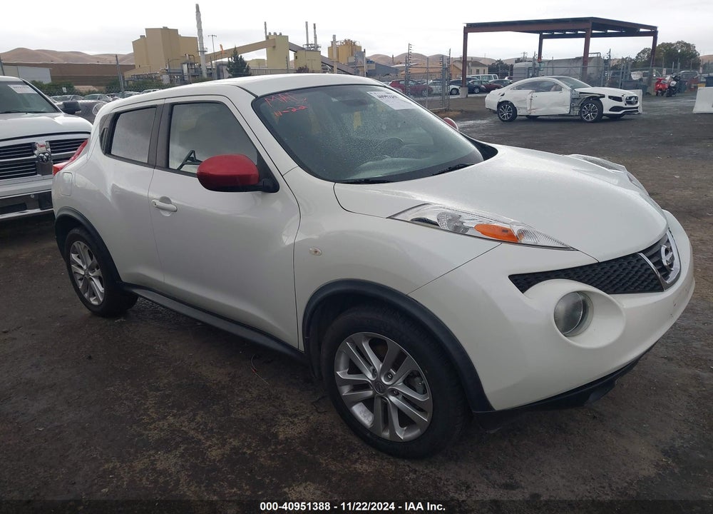2014 NISSAN JUKE SV VIN: JN8AF5MR4ET353506
