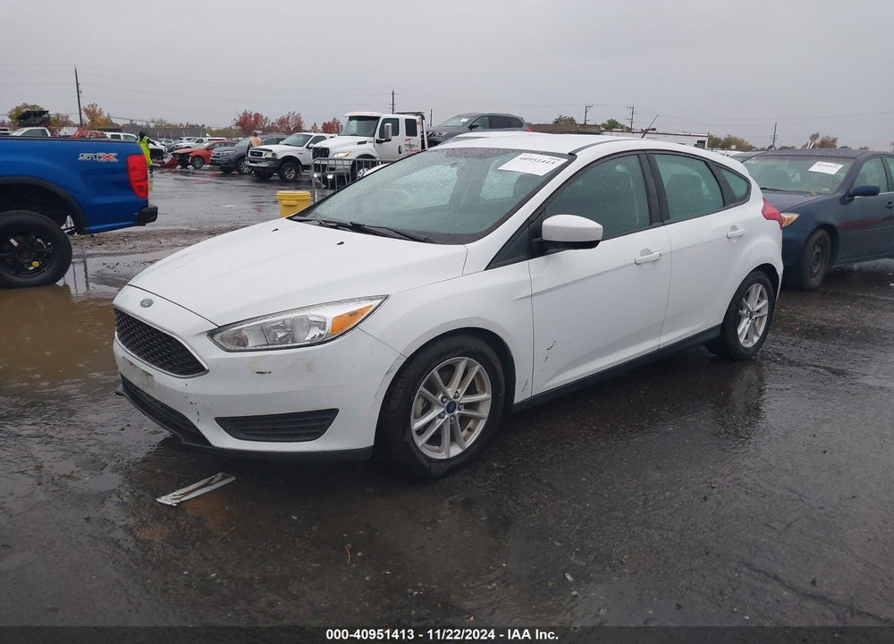 2018 FORD FOCUS SE VIN: 1FADP3K23JL323011