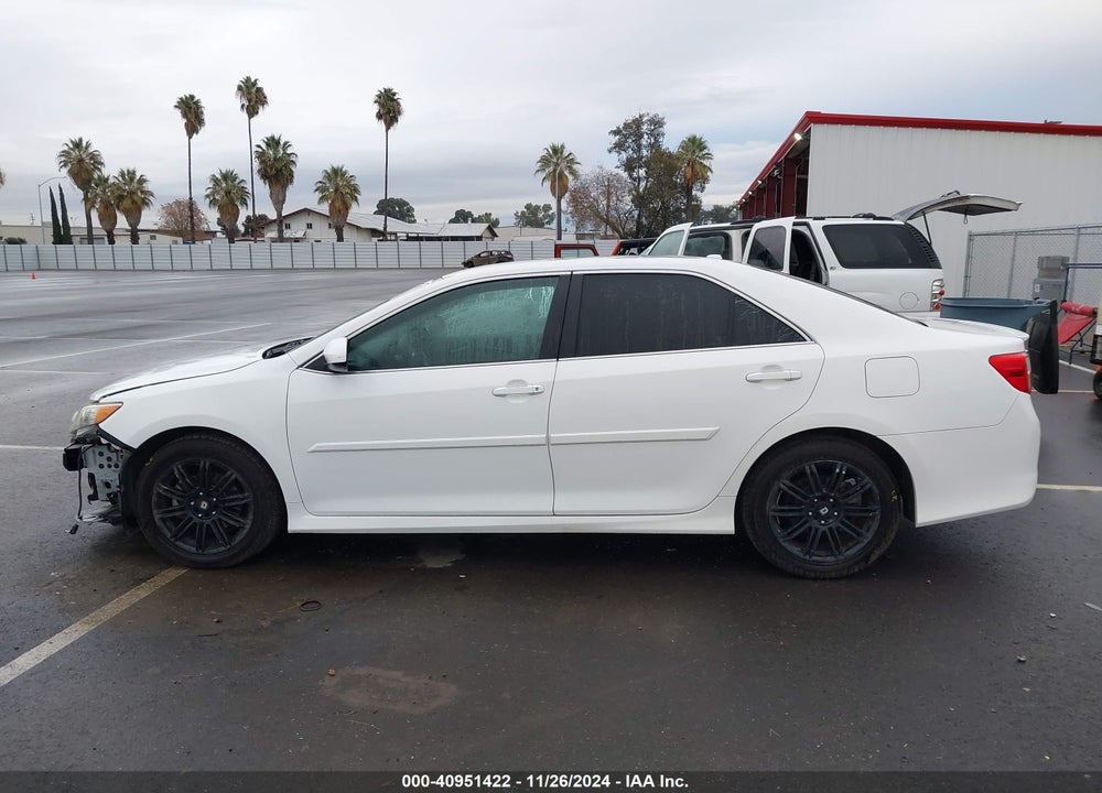 2014 TOYOTA CAMRY SE VIN: 4T1BF1FK5EU760068